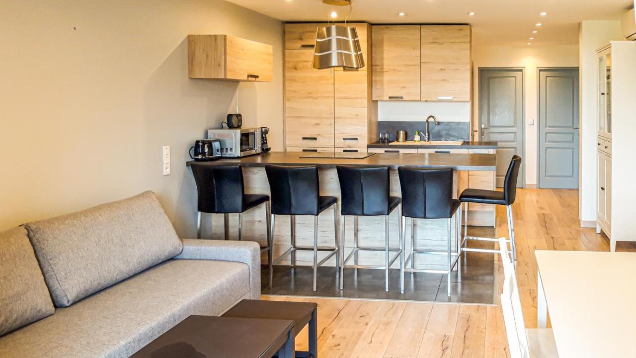 Neptune Apartment